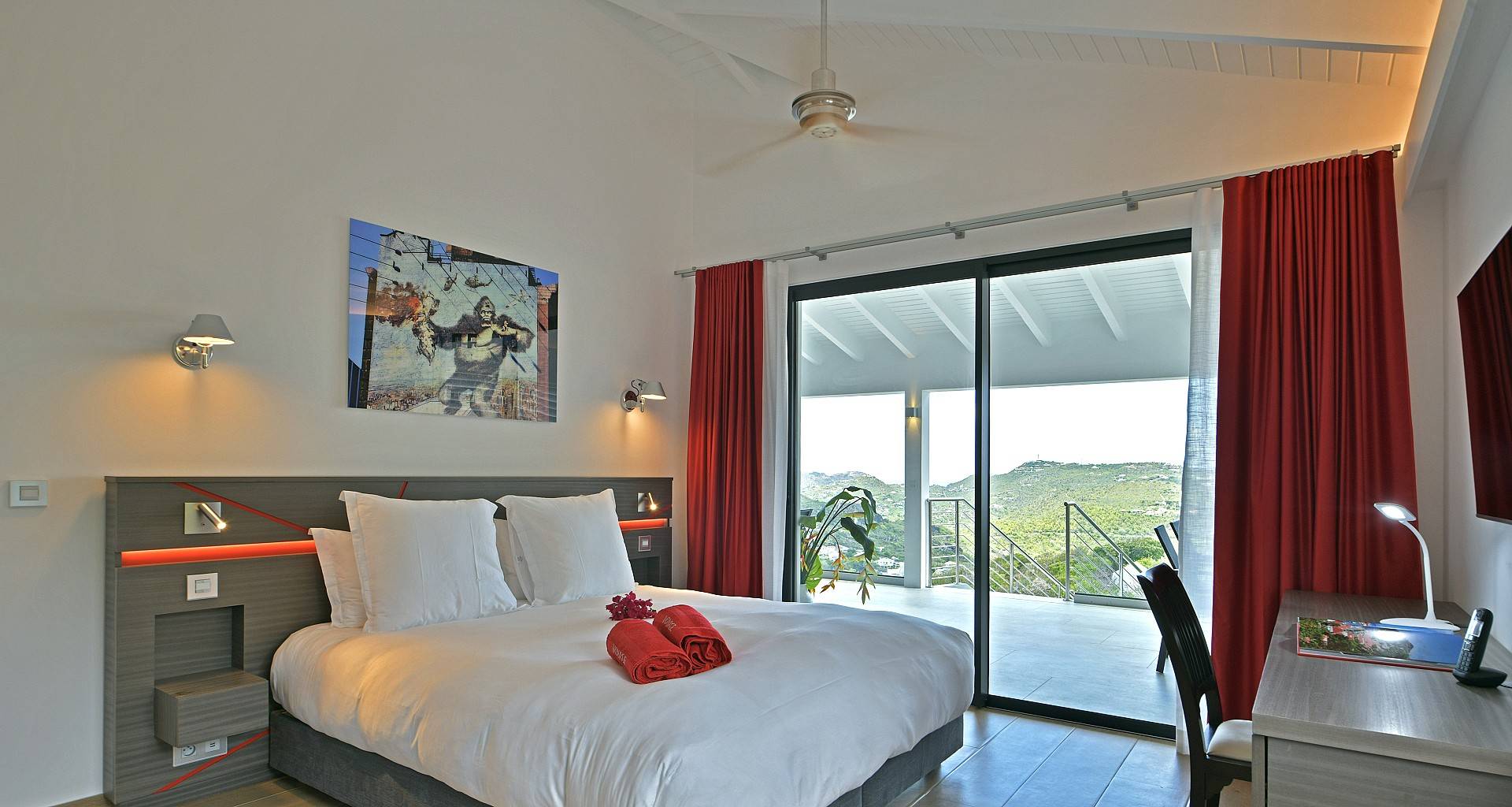 Villa Voyage Bedroom 1