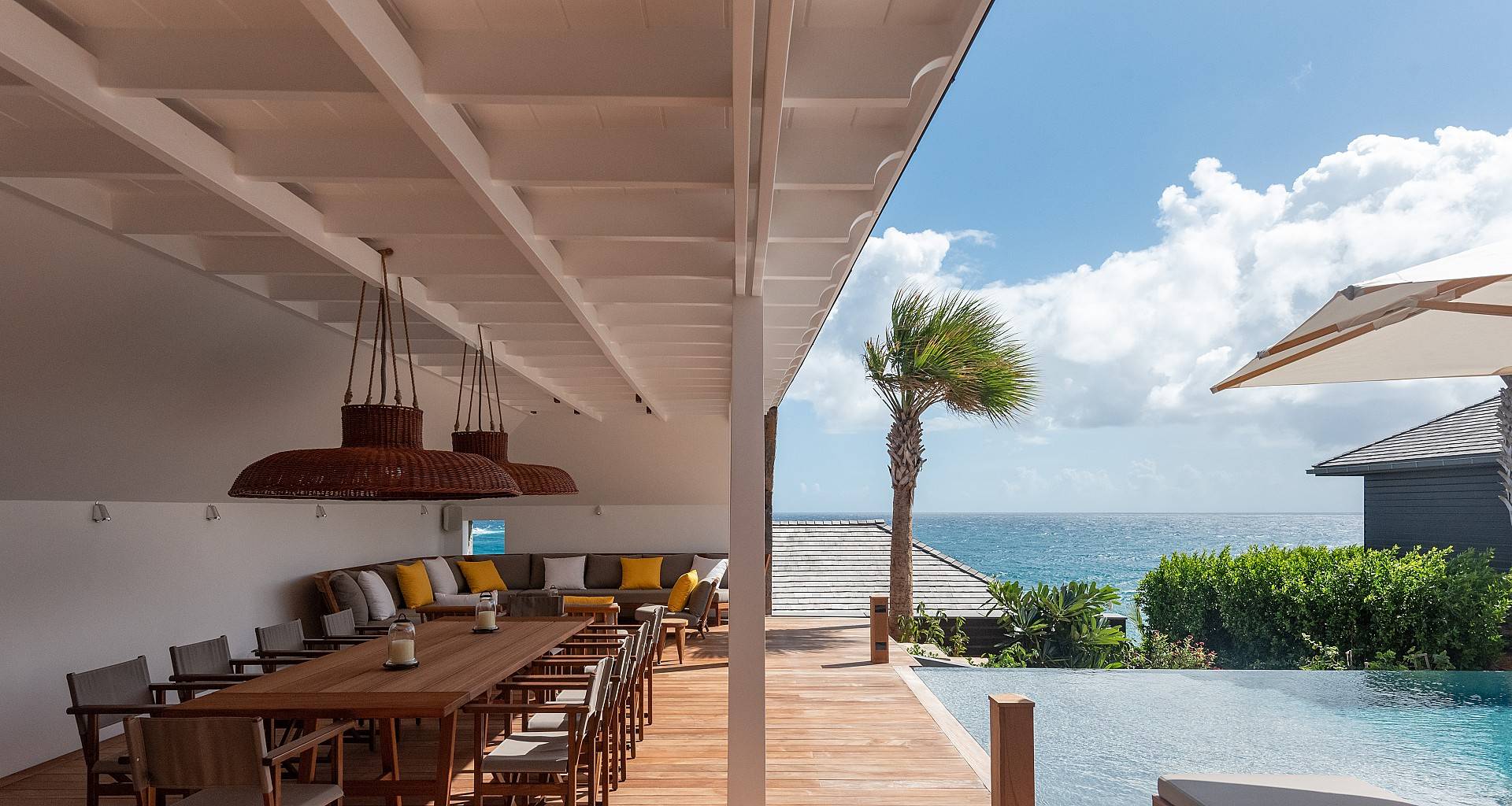 Villa Over the Ocean Terrace