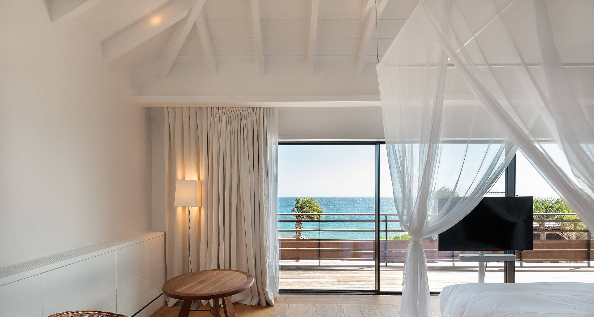 Villa Over the Ocean Bedroom 1